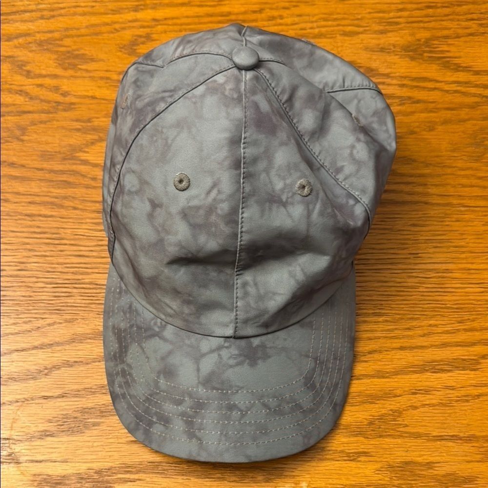 Athleta cap